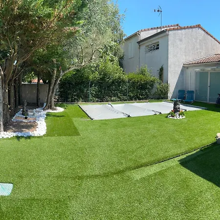 Alloggio in famiglia Avec Jacuzzi Y Piscina